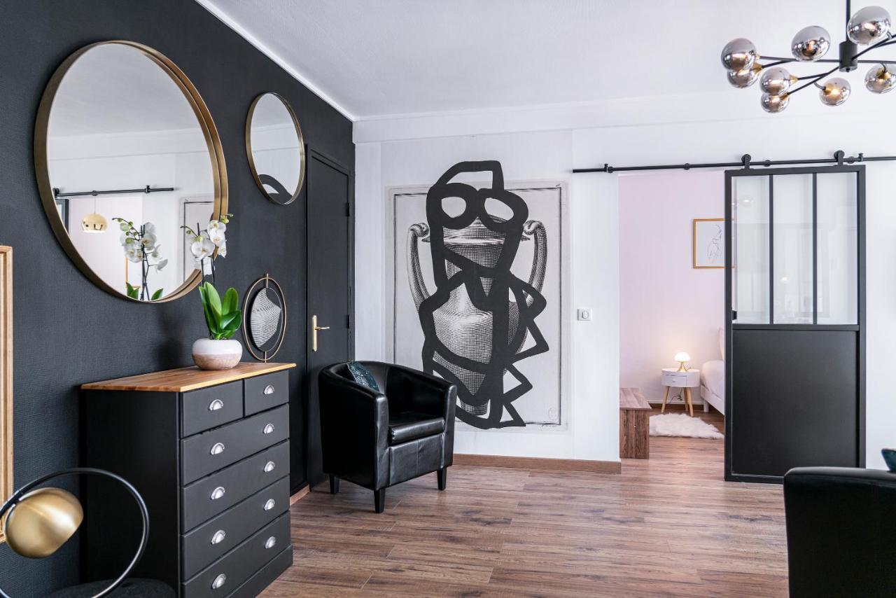 Appartement Au Palais Des Pyrénées! Hyper Centre -clim-balcon-parking Gratuit Pau